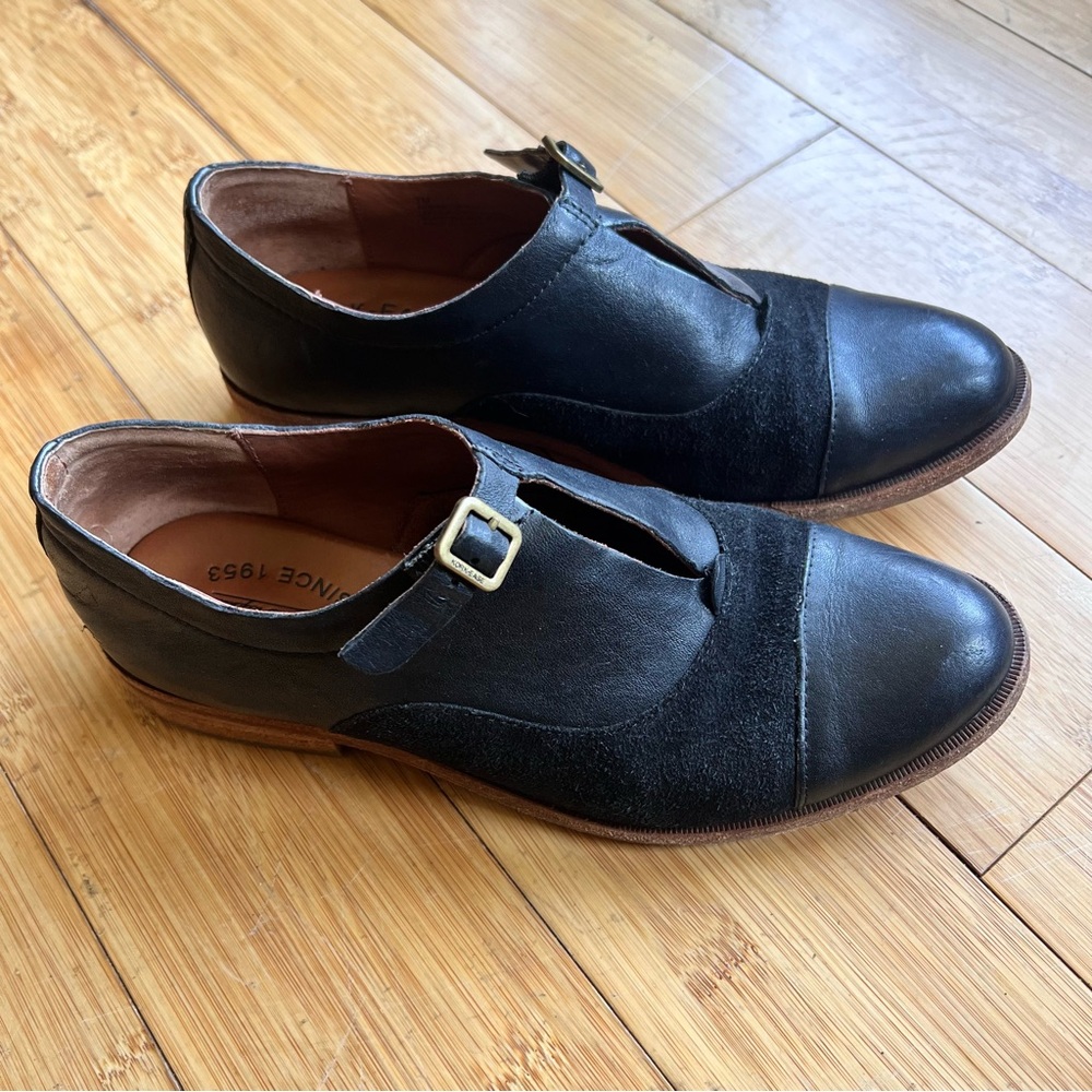 Kork-Ease Black Leather T-Strap Oxford Flats Size 7M Vintage Style Buckle Shoe